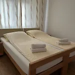 La Unica
