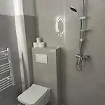 أونا لا أونيكا شقة