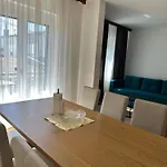 La Unica 公寓 Bihać