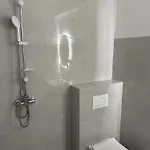 أونا لا أونيكا شقة بيهاتش
